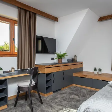 Kralovka Aparthotel 3*