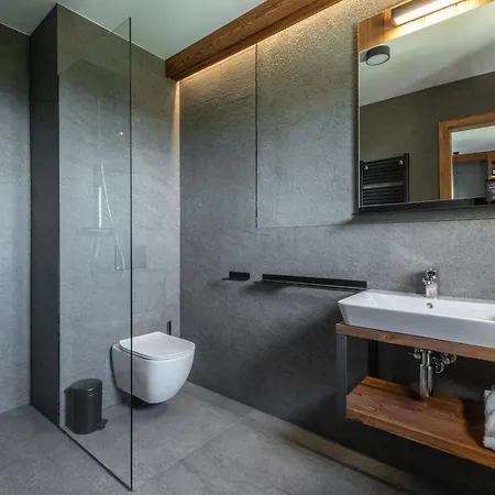 Královka Aparthotel 3*