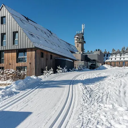 Kralovka Lägenhetshotell 4*