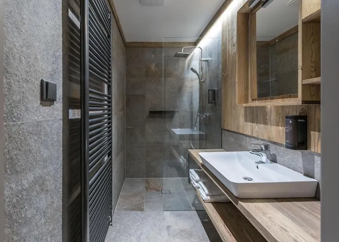 Aparthotel Královka 4*