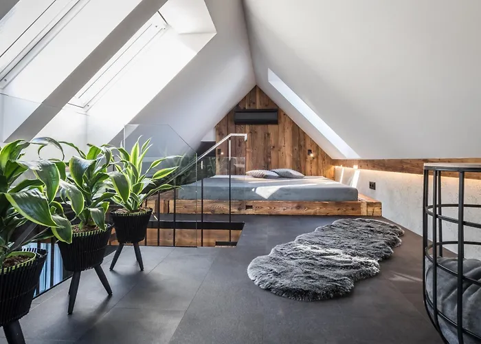 Aparthotel Královka 4*